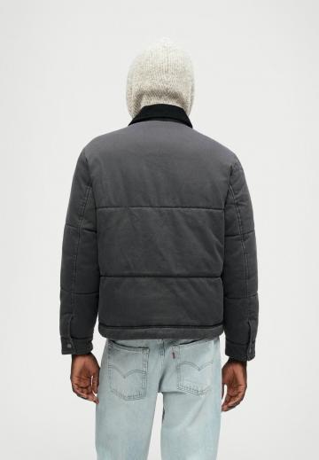 Зимняя куртка