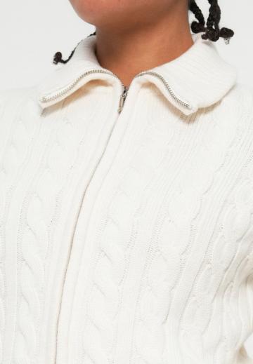 Вязаная кофта