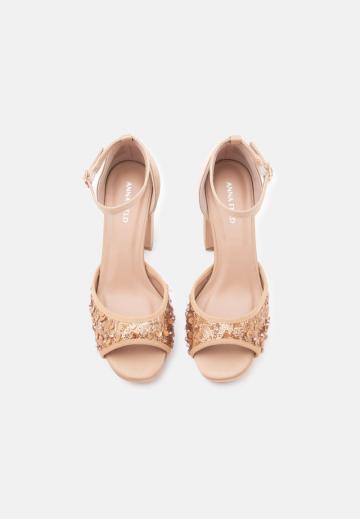 Босоножки на платформе