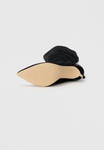 Высокие сапоги