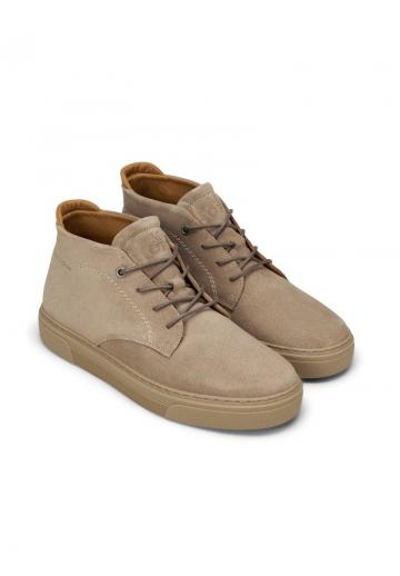 Ботинки на шнуровке