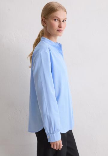 Атласная блузка