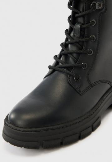 Зимние ботинки