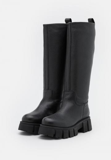 Сапоги на платформе