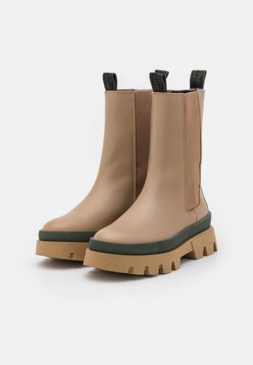 Ботинки челси