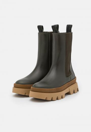 Ботинки челси