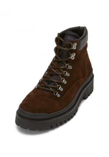 Ботинки на шнуровке