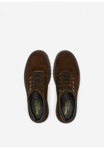 Ботинки на шнуровке