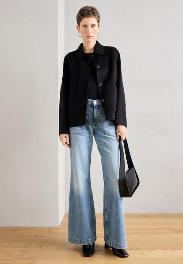 Клешеные джинсы