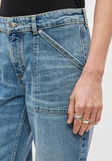 Клешеные джинсы
