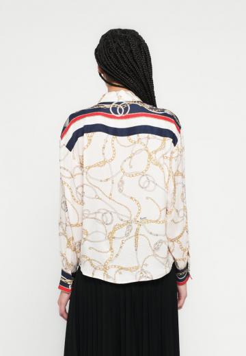 Атласная блузка