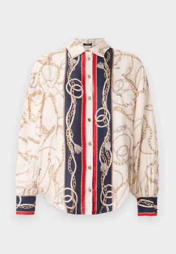 Атласная блузка