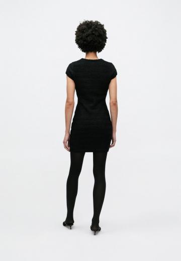 Вязаное платье