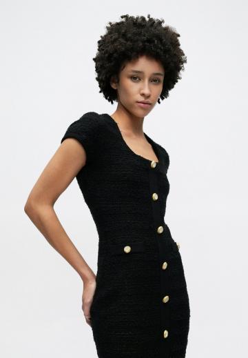 Вязаное платье