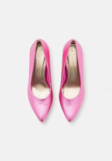 Туфли на высоком каблуке