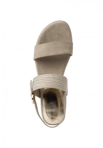 Босоножки на платформе