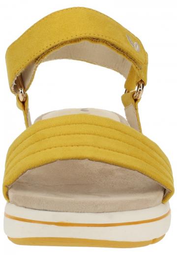 Босоножки на танкетке