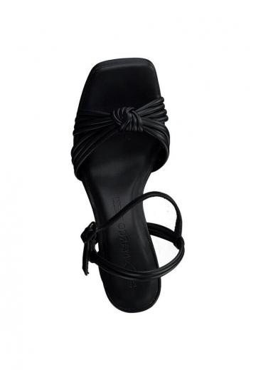 Босоножки на платформе