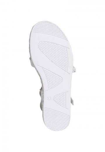 Босоножки на танкетке