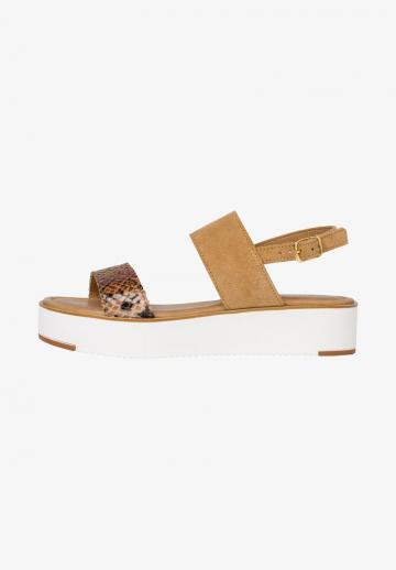 Босоножки на платформе