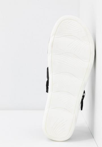 Босоножки на платформе