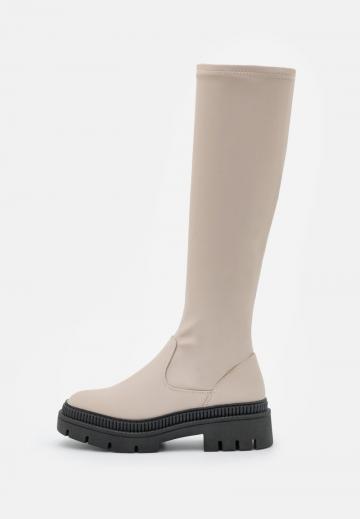 Сапоги на платформе