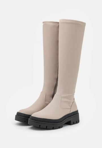 Сапоги на платформе