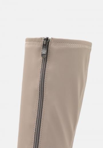 Сапоги на платформе