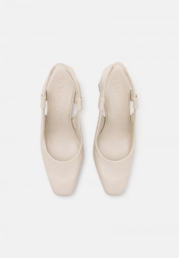 Туфли на высоком каблуке