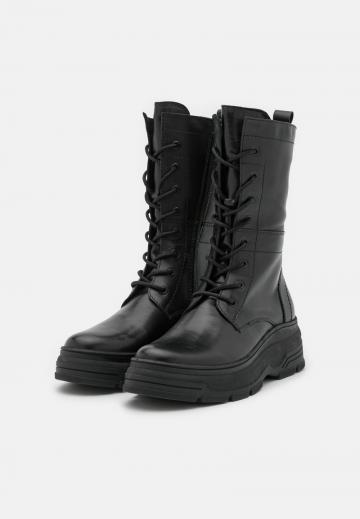 Сапоги на шнуровке