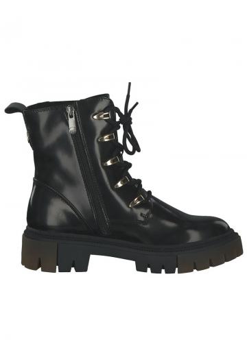 Ботинки на шнуровке