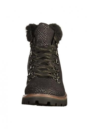 Ботинки на шнуровке