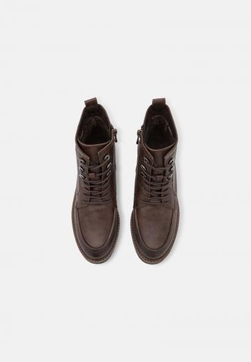 Ботинки на шнуровке