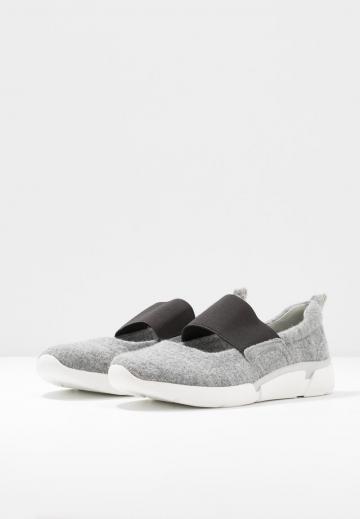 Спортивные балетки