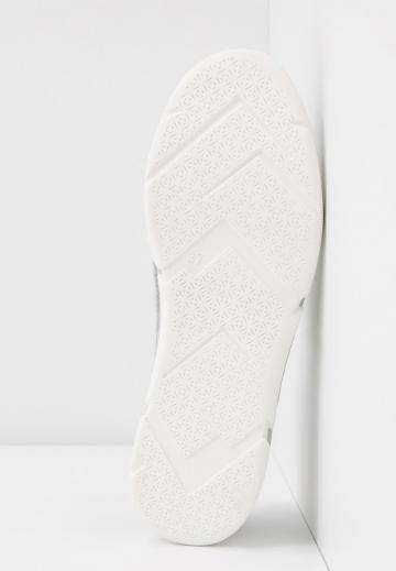 Спортивные балетки