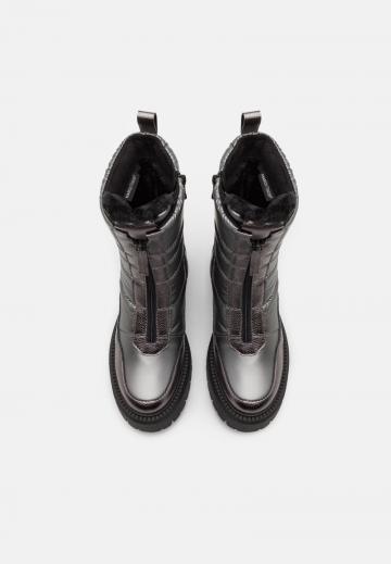 Зимние ботинки