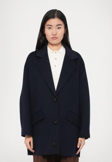 Шерстяное пальто