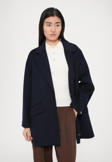 Шерстяное пальто