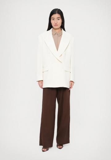 Длинный блейзер