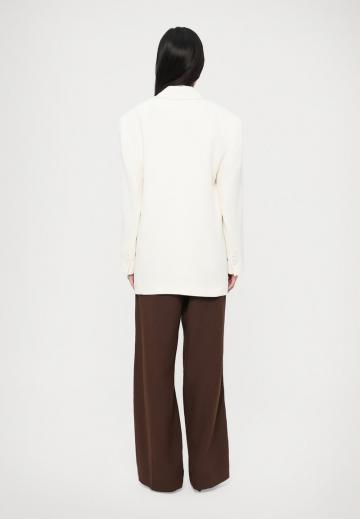 Длинный блейзер