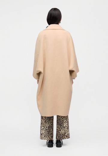 Шерстяное пальто