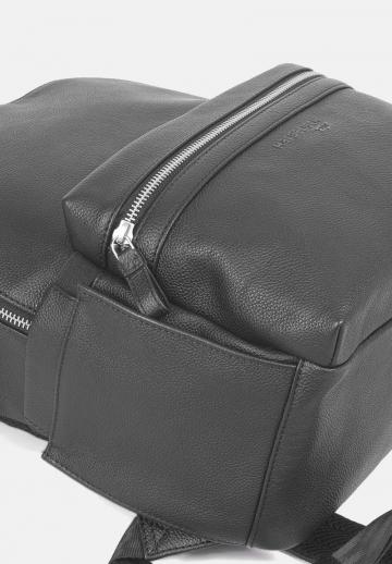 Кожаный рюкзак
