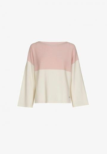 Пуловер с рукавом три четверти