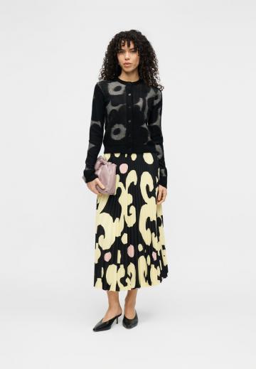 Жаккардовая вязаная кофта