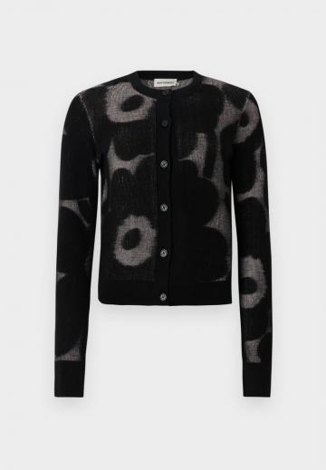 Жаккардовая вязаная кофта