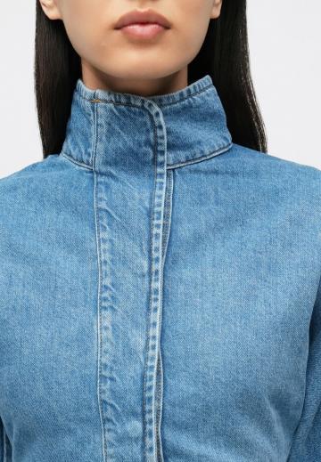 Джинсовая куртка