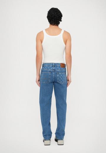 Прямые джинсы