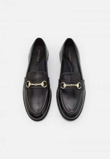 Полуботинки