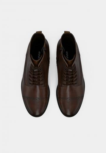 Ботинки на шнуровке