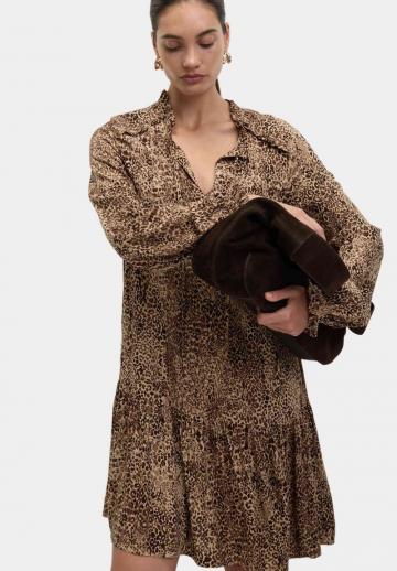 Короткое платье